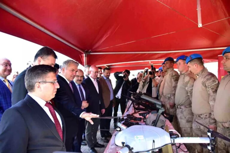 wowofest-2-ogrenci-is-ve-kariyer-fuari-acilisi-gerceklesti-FFfkODgv.jpg