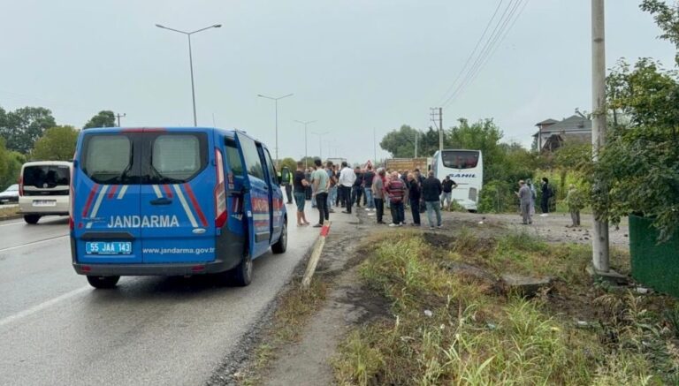 samsunda-yolcu-otobusu-kaza-yapti-yaralilar-var-IKbE5LUr.jpg